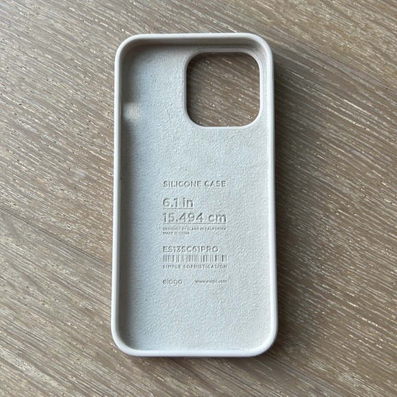 BRAND NEW IPHONE 13 PRO SILICONE CASE, Gray/Stone - Picture 2 of 2